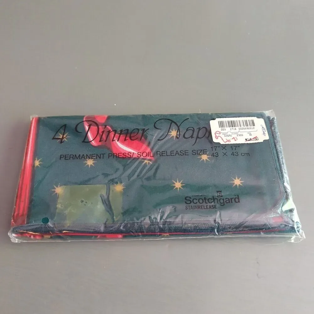 Vintage Holiday Christmas Dinner Table Napkins 17x17
